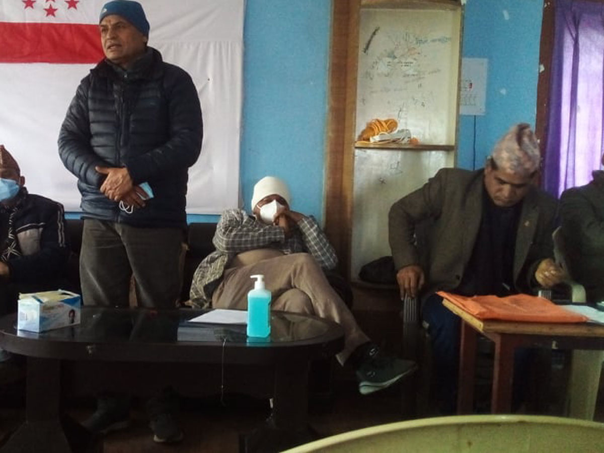 नेपाली कांग्रेस बैतडीको बैठक सम्पन्न ( के के भए निर्णय ?)